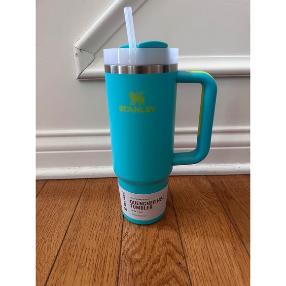 New Stanley Quencher H2.0 Tumbler with Straw Handle Insulated Cup Teal - Picture 1 of 4